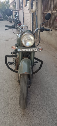 Green Royal Enfield Bullet 350