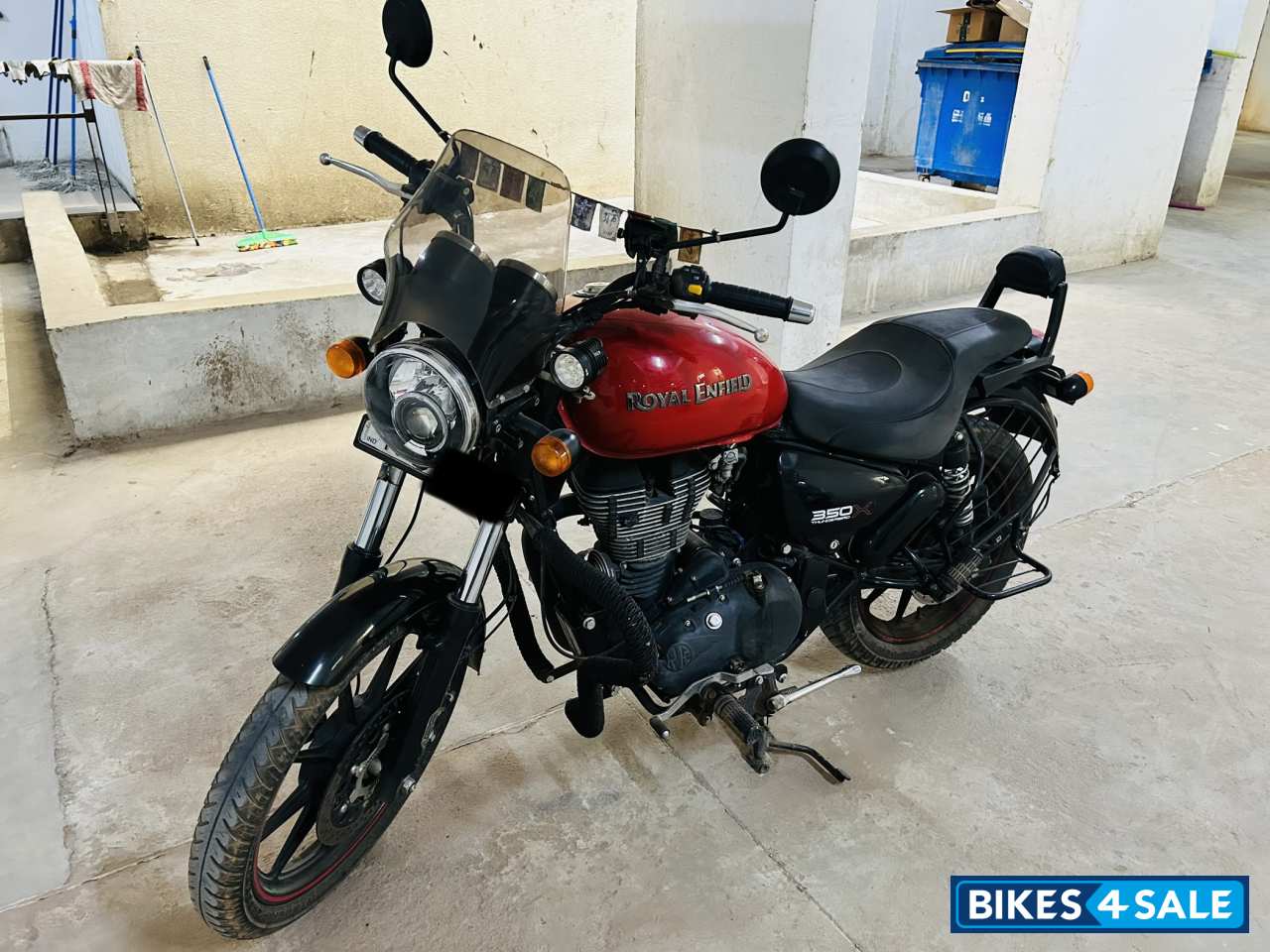 Red Royal Enfield Thunderbird X 350