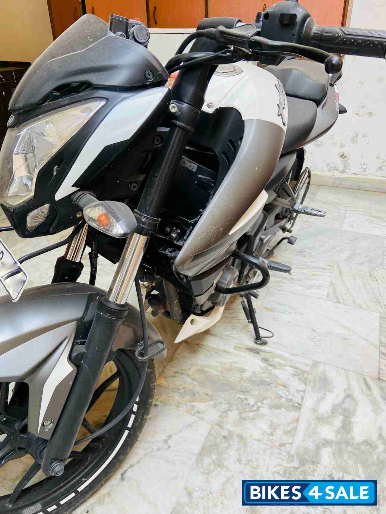 Bajaj Pulsar NS200