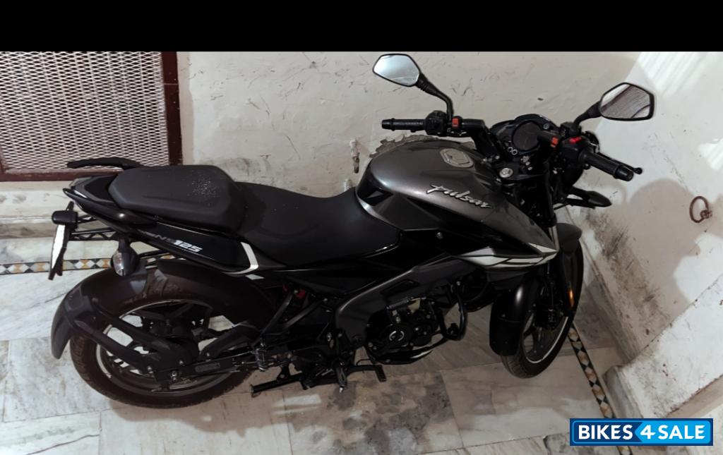Grey Bajaj Pulsar NS125 BS6