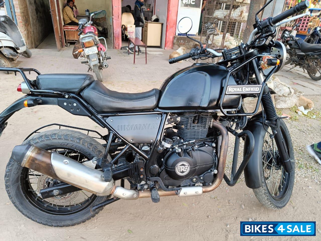 Granite Black Royal Enfield Himalayan