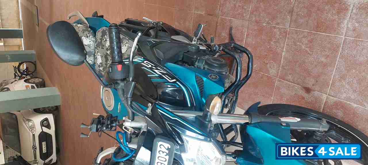 Blue And Black Yamaha FZ-S FI V2