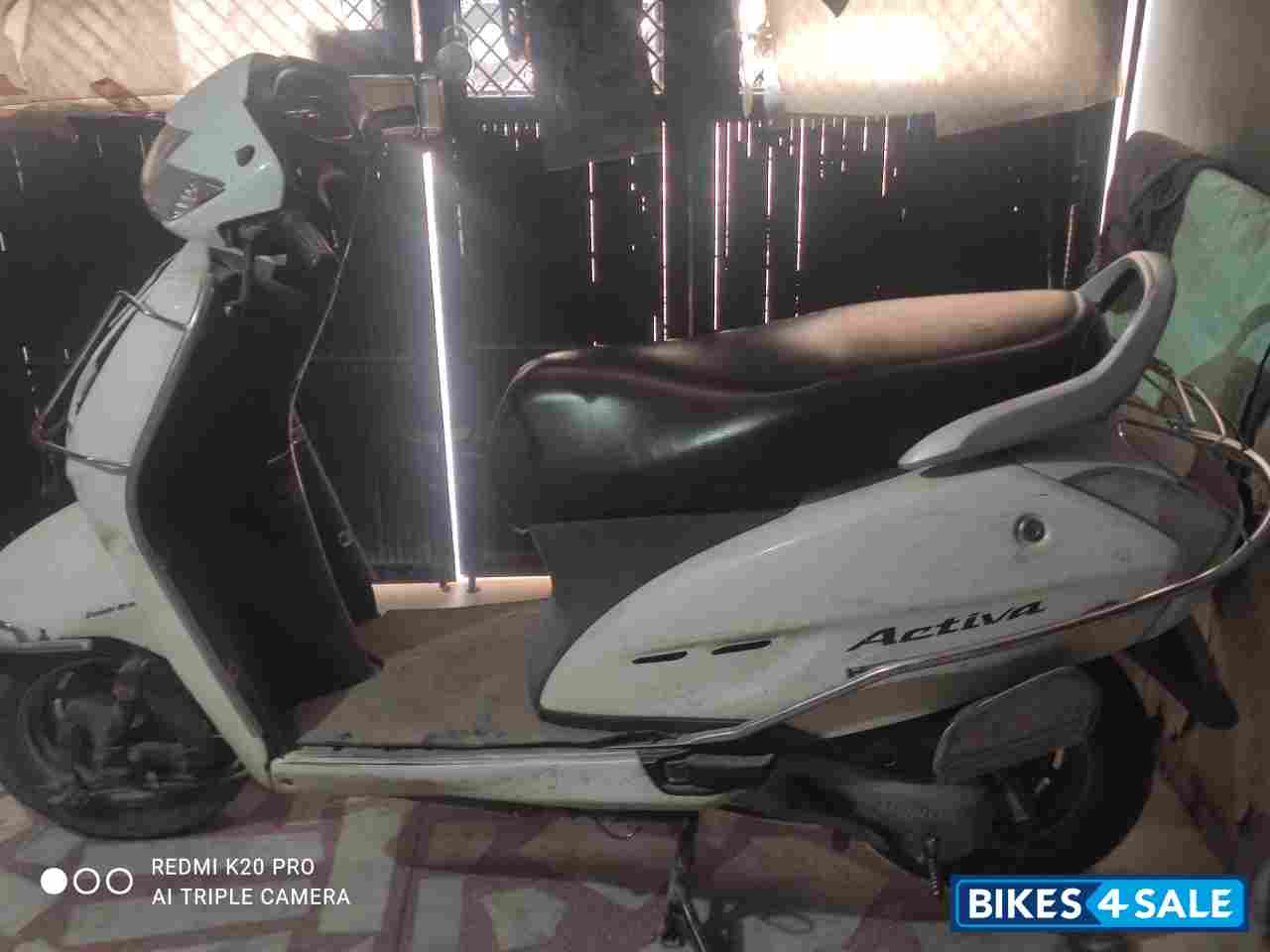 White Honda Activa