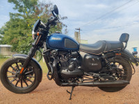 Yezdi Roadster Dark 2021 Model