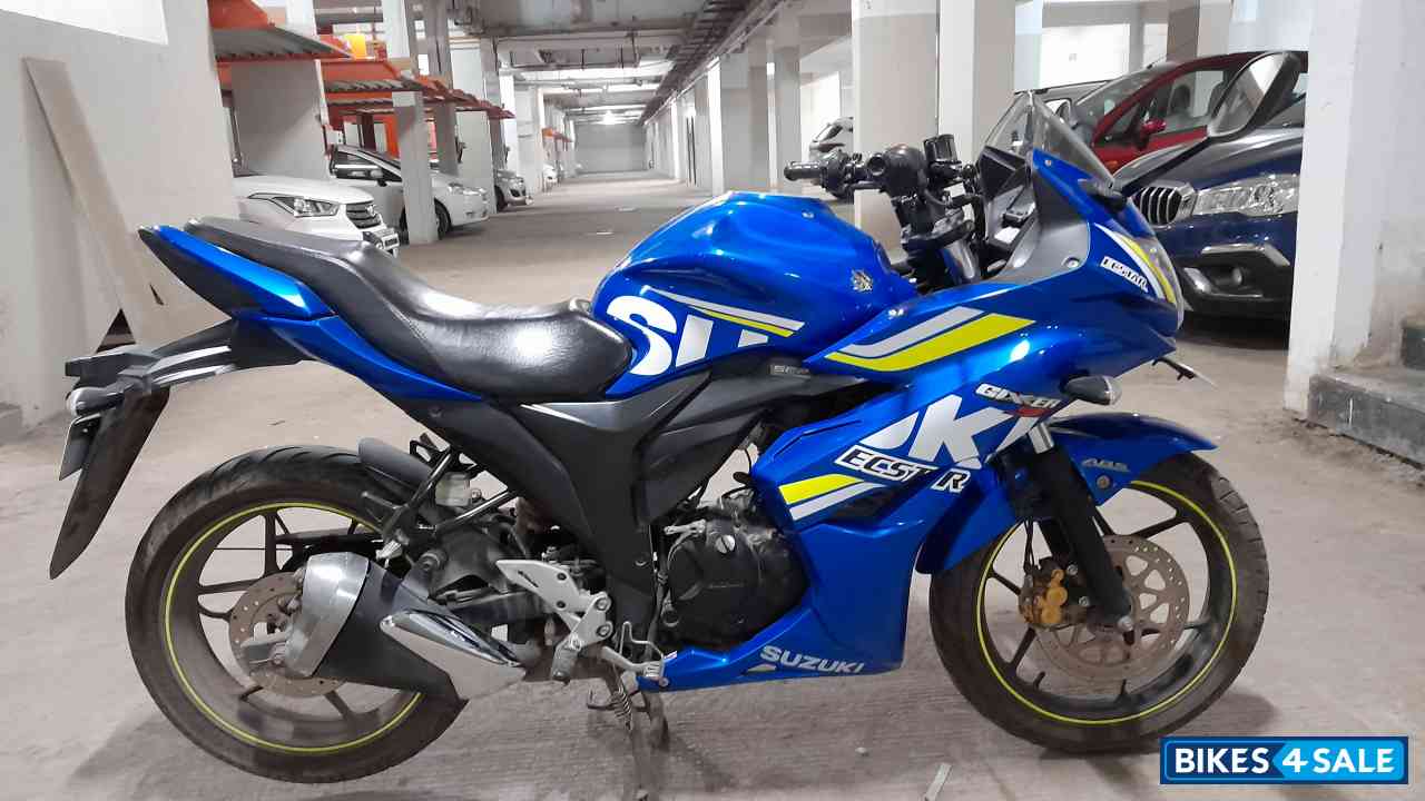 Suzuki Gixxer SF Fi