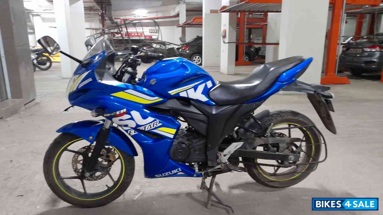 Suzuki Gixxer SF Fi