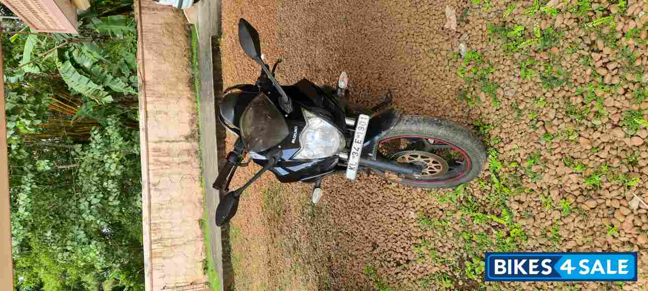 Suzuki Gixxer SF