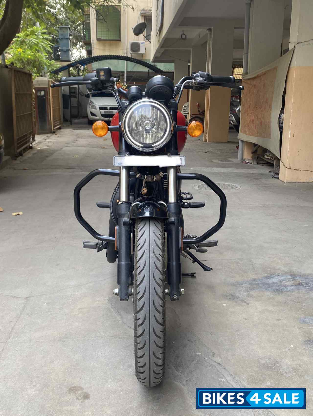 Red Royal Enfield Meteor 350 Fireball