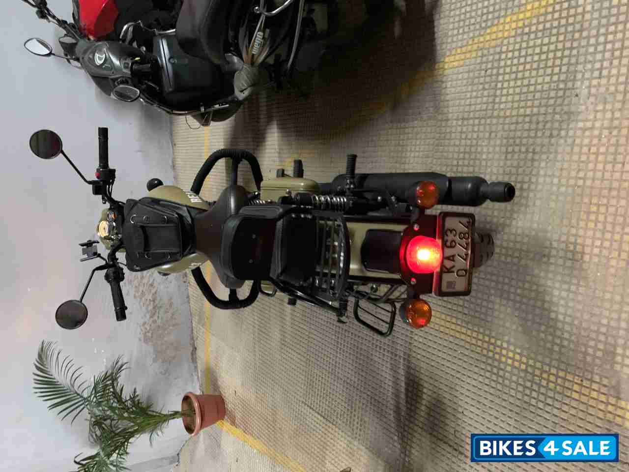 Sand Storm Royal Enfield Classic Signals Stormrider Sand