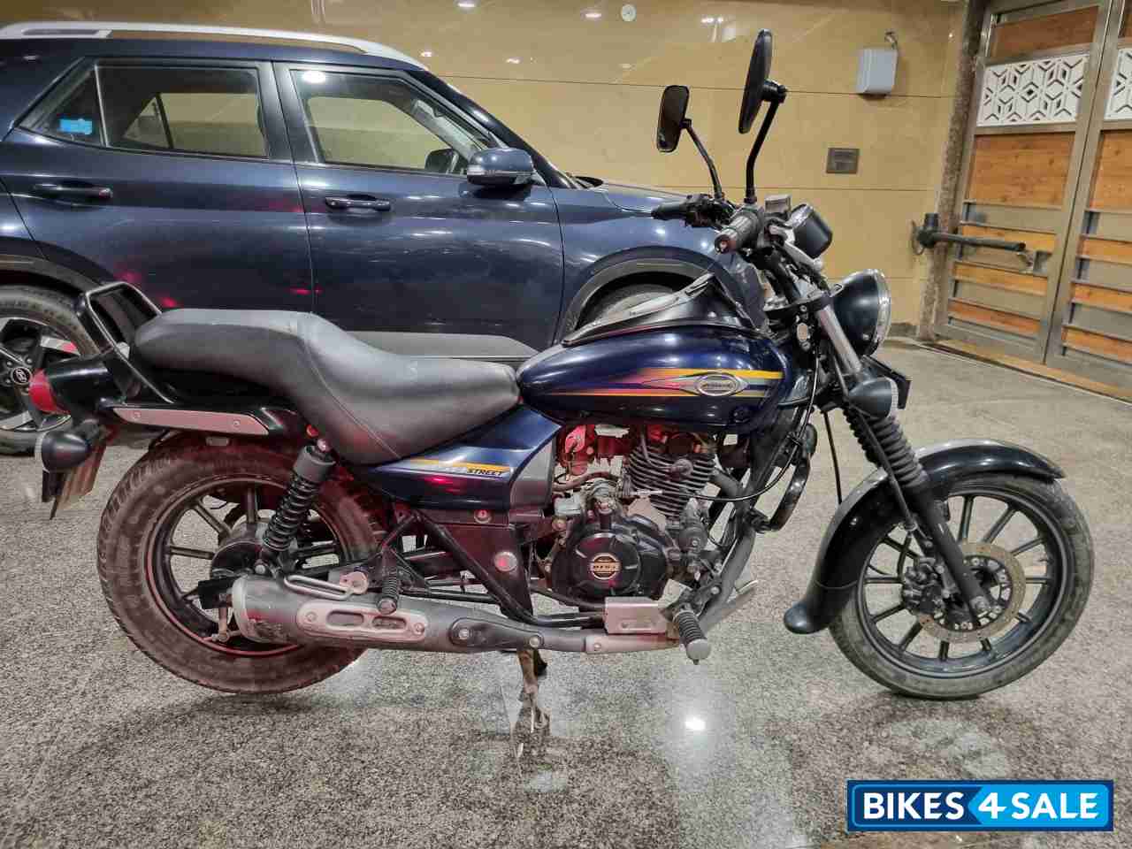 Bajaj Avenger