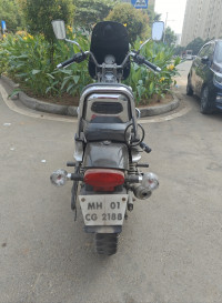 Black Bajaj Avenger Cruise 220