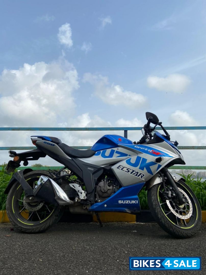 Suzuki Gixxer SF Moto GP