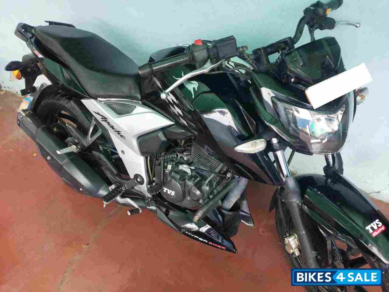 TVS Apache RTR 160 4V