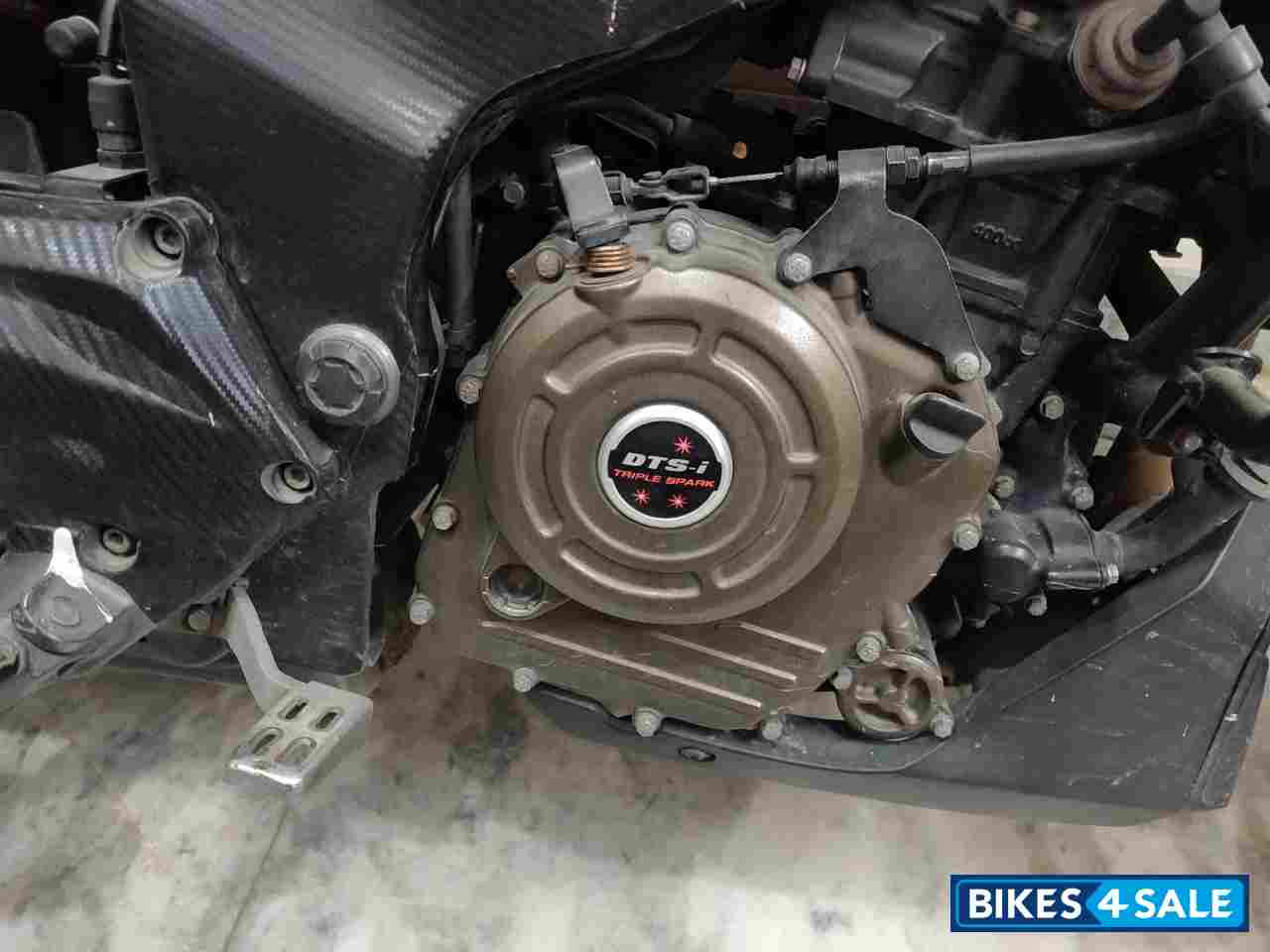 White Bajaj Dominar 400 ABS BS6