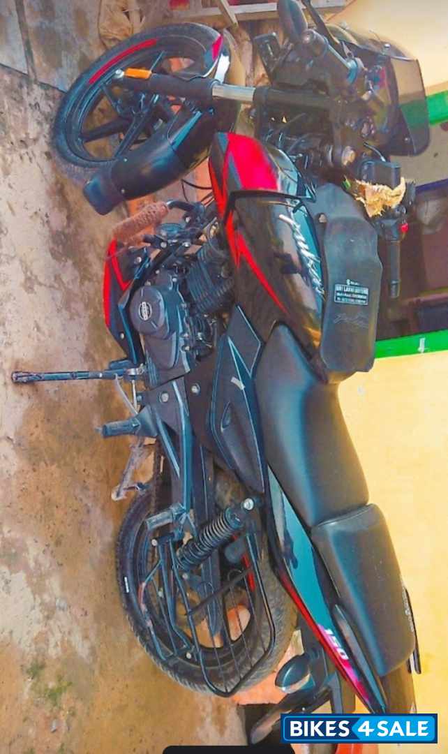 Black And Red Bajaj Pulsar 150 Twin Disc BS6