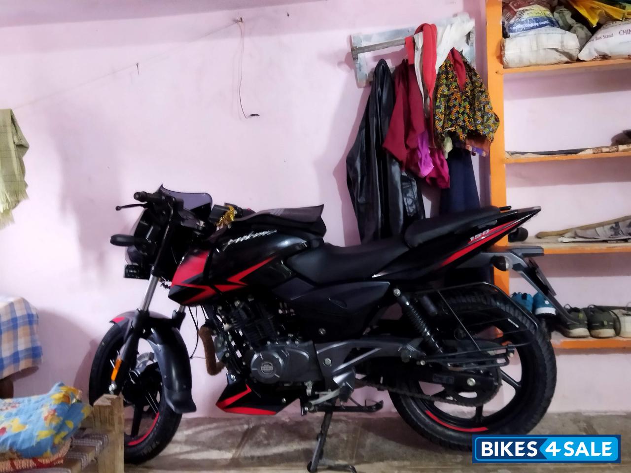 Black And Red Bajaj Pulsar 150 Twin Disc BS6