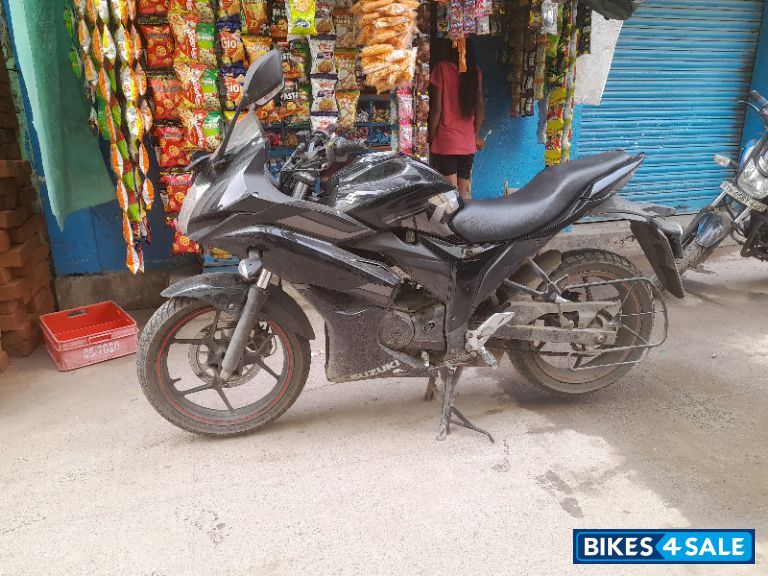 Suzuki Gixxer SF