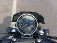 Bajaj Avenger Street 180