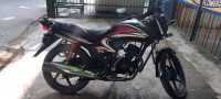Black And Red Honda Dream Yuga