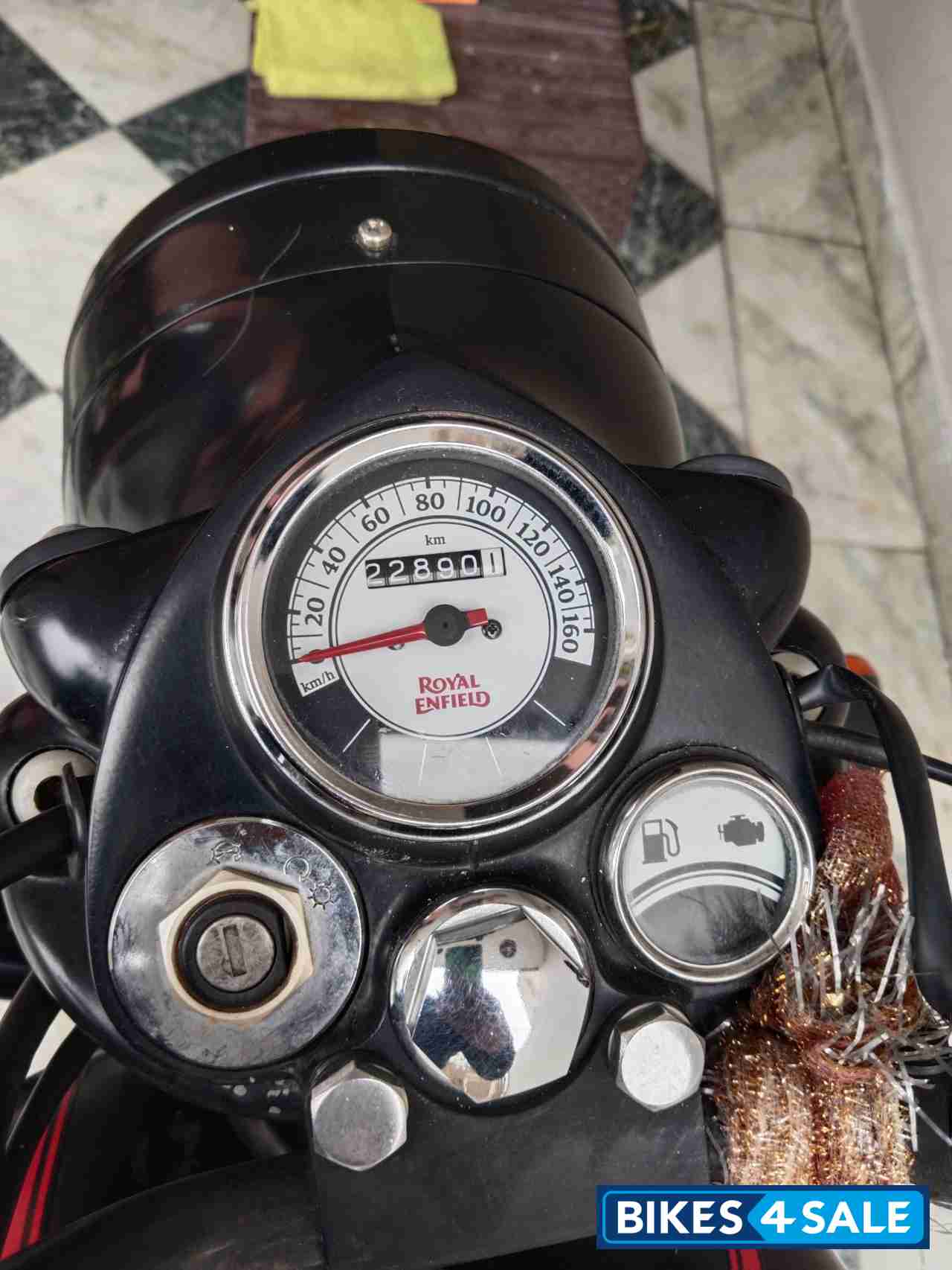 Black Royal Enfield Classic Stealth Black