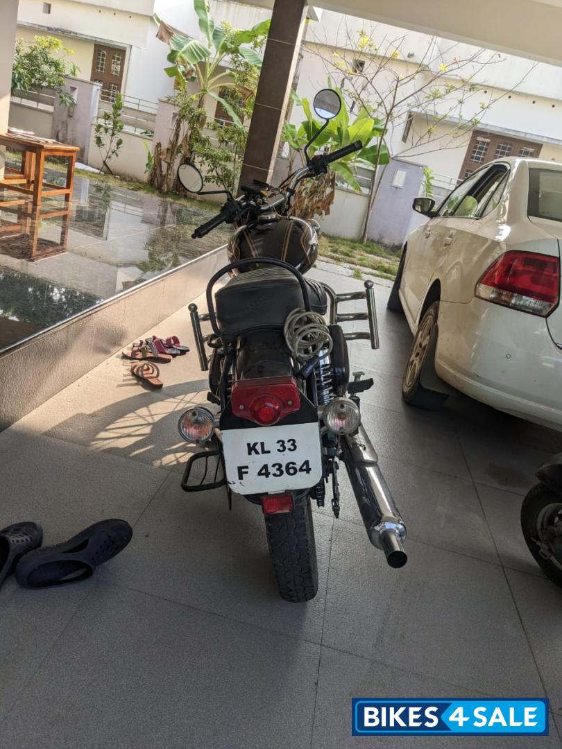 Black Royal Enfield Bullet Standard 350