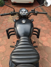 Royal Enfield Classic Stealth Black