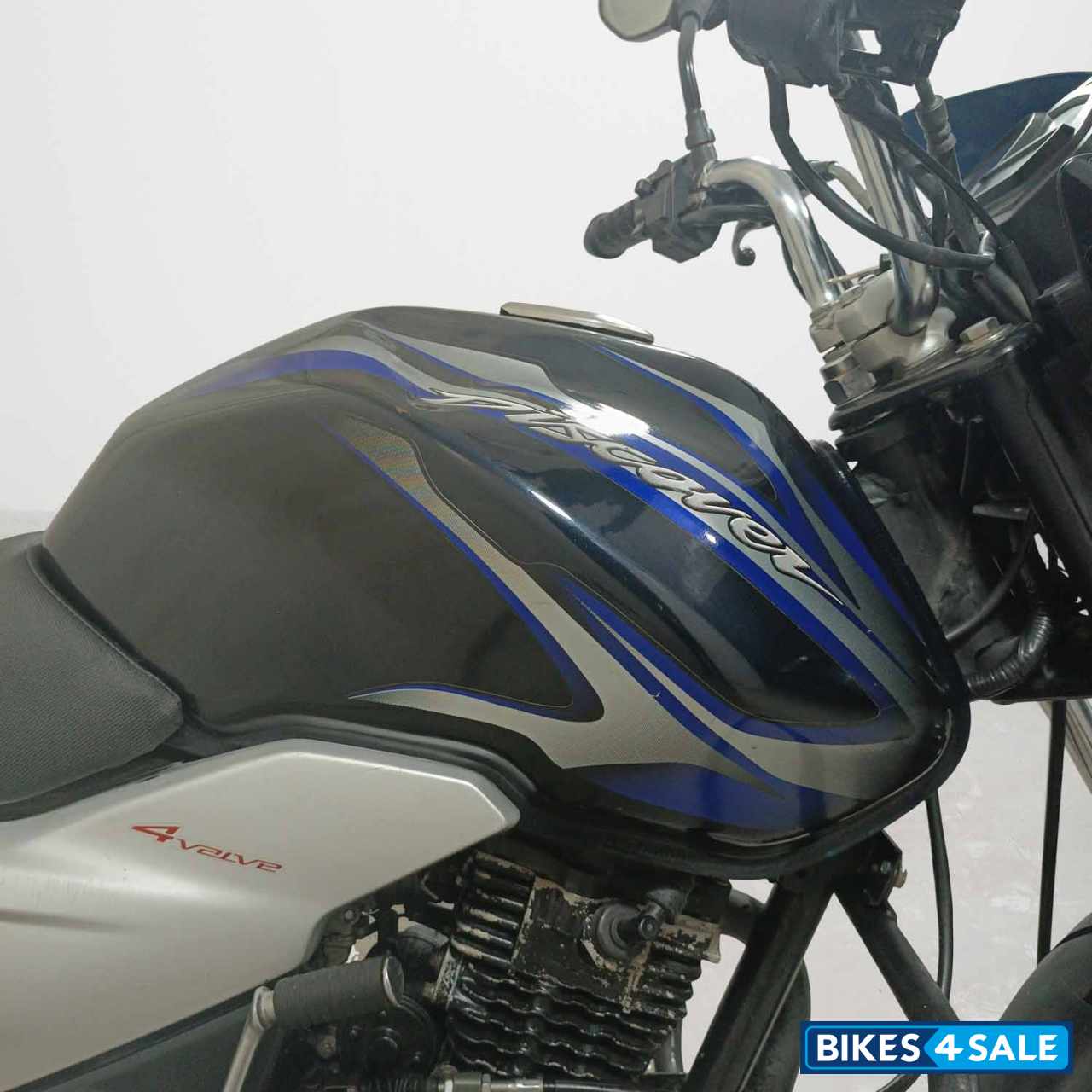 Bajaj Discover 125 ST