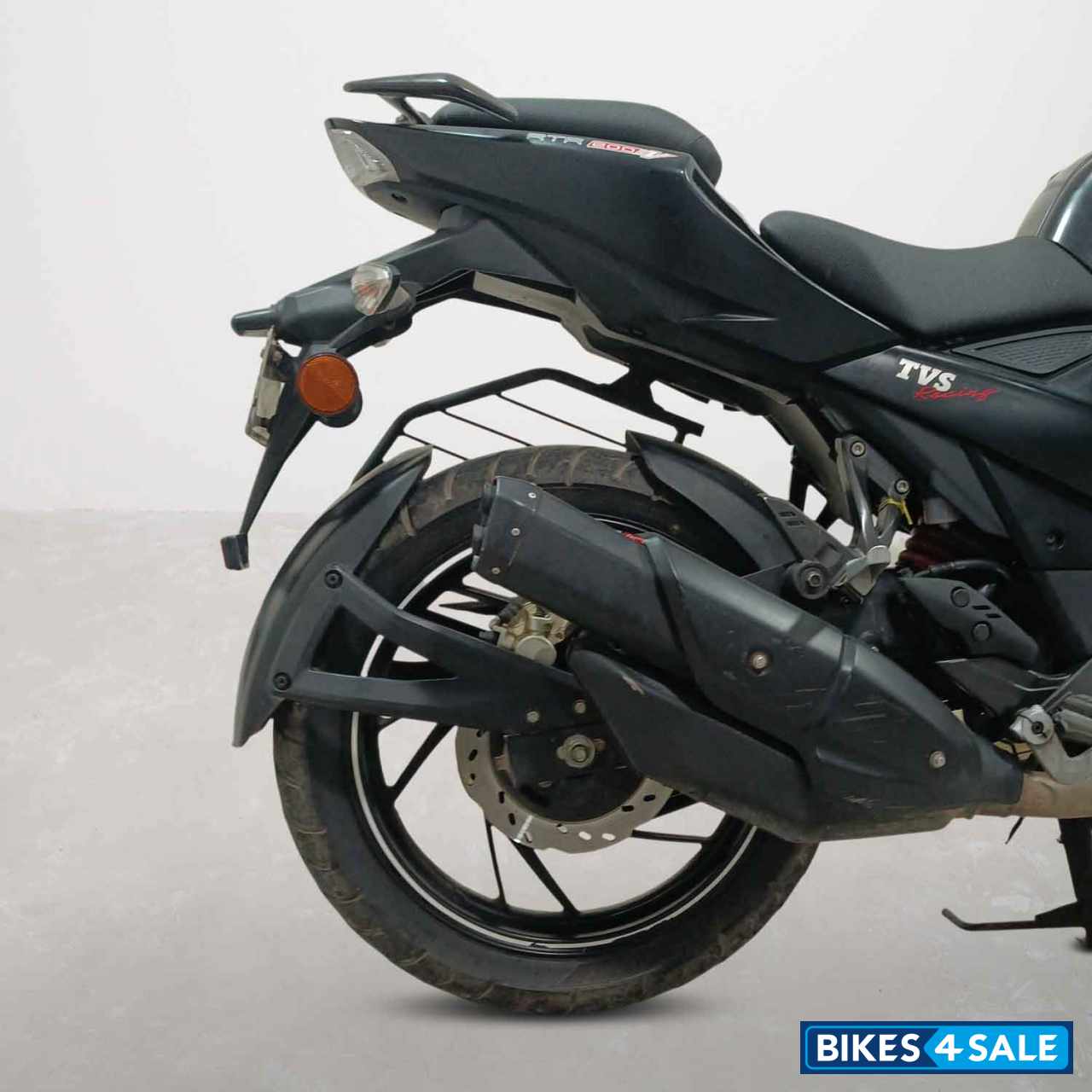 TVS Apache RTR 200 4V
