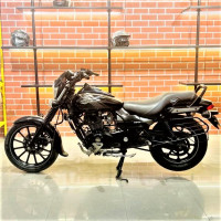 Bajaj Avenger 180 DTS-i