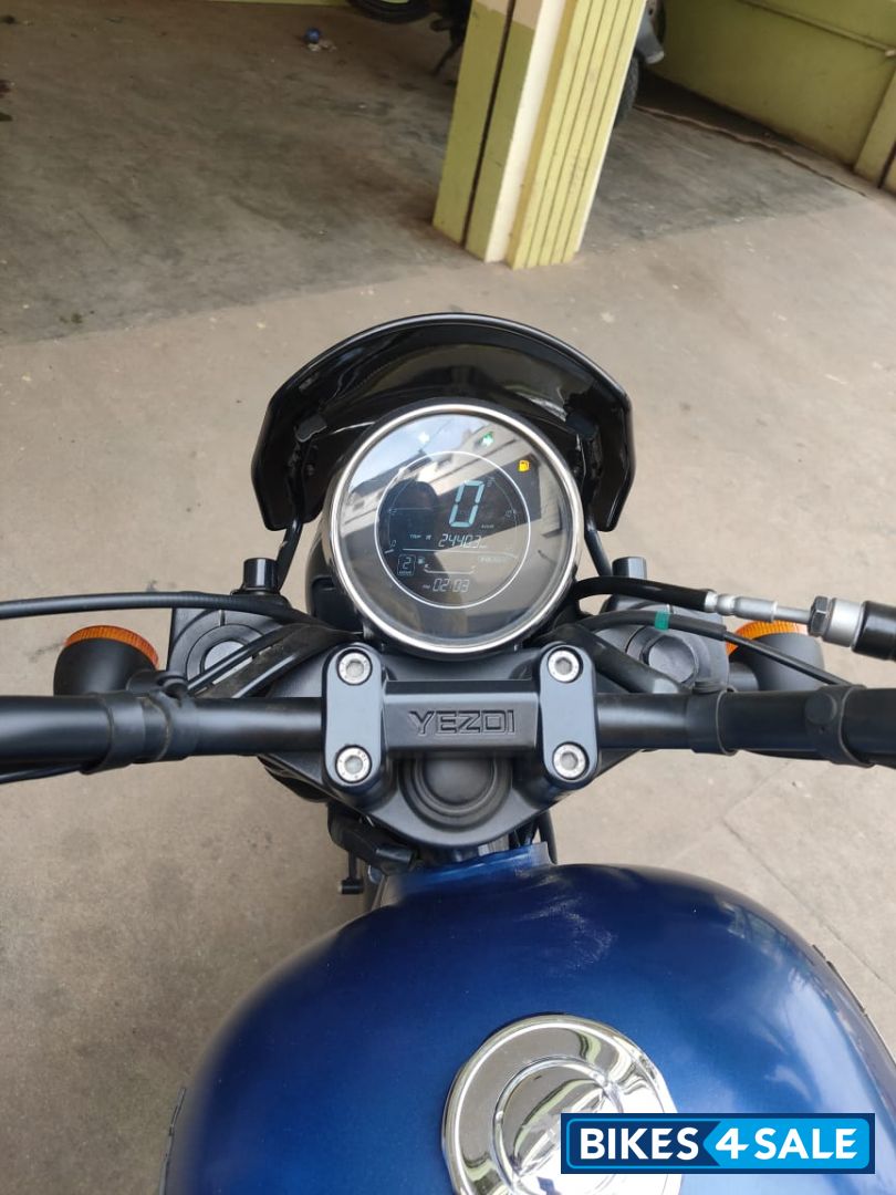 Yezdi Roadster Chrome