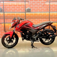 Honda CB Hornet 160R