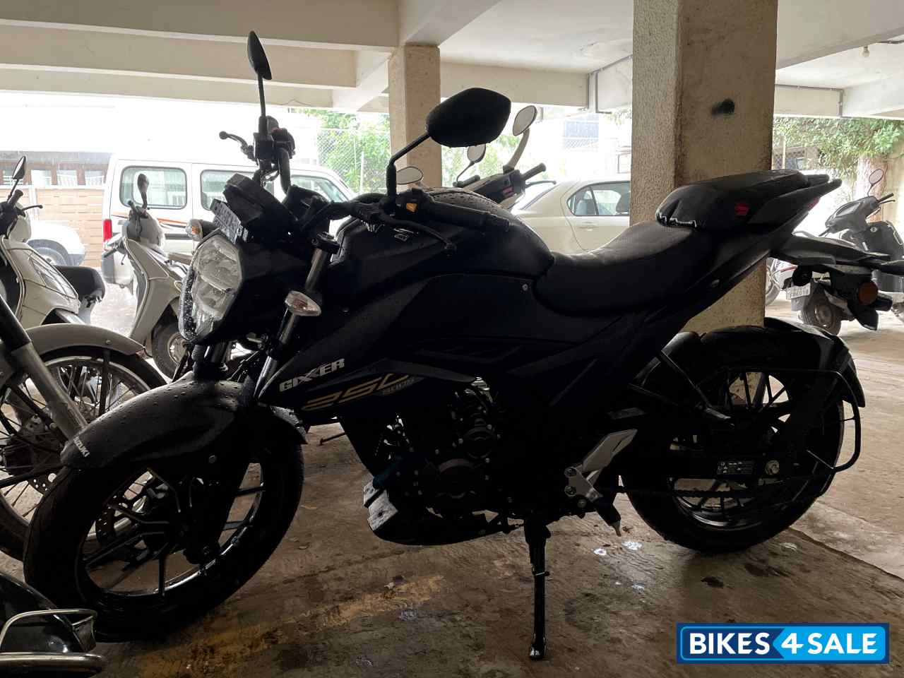 Black Suzuki Gixxer 250 BS6