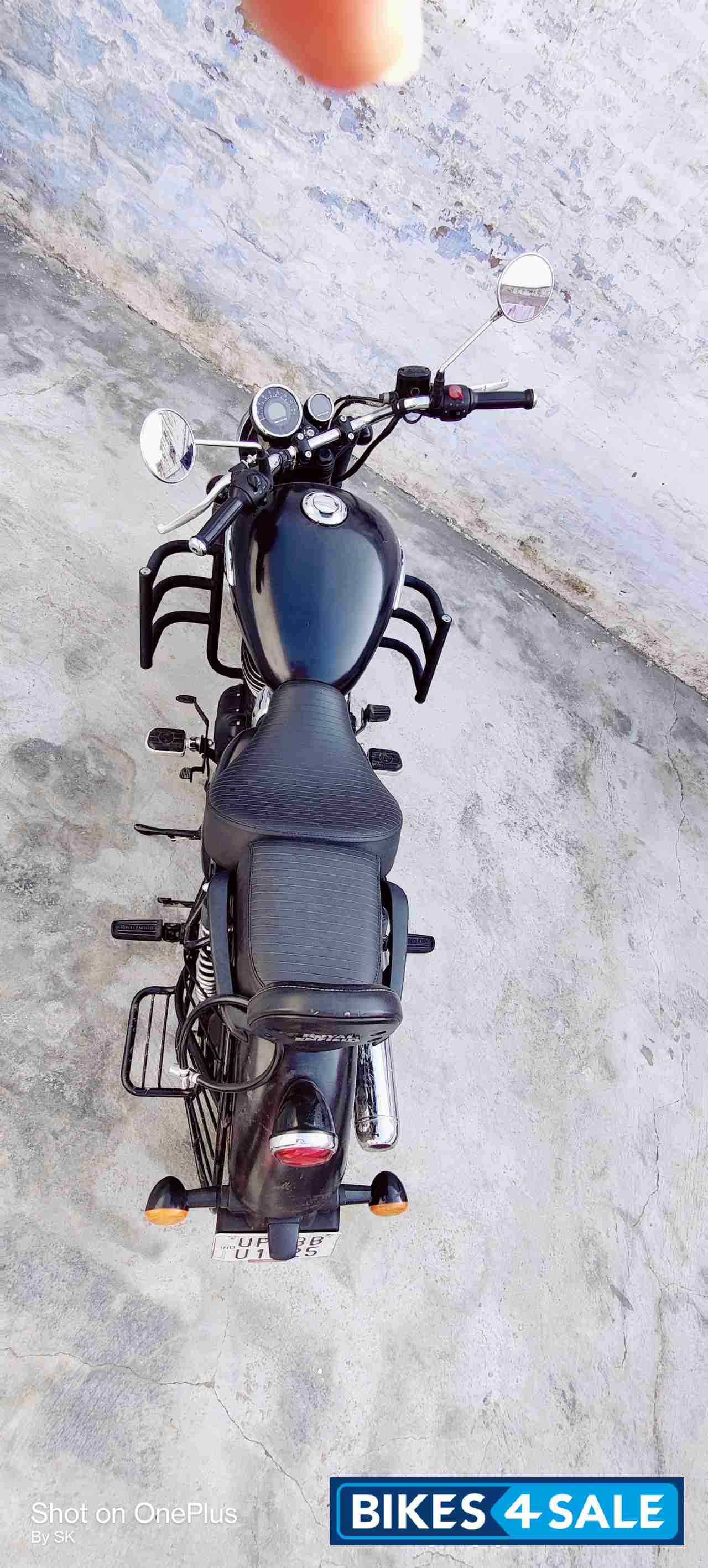 Stellar Black Royal Enfield Meteor 350 Stellar