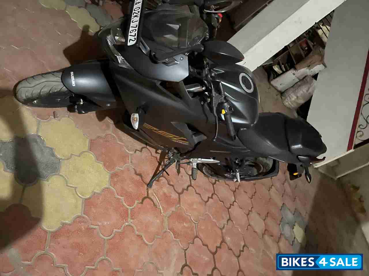 Matte Black Suzuki Gixxer SF 250 BS6