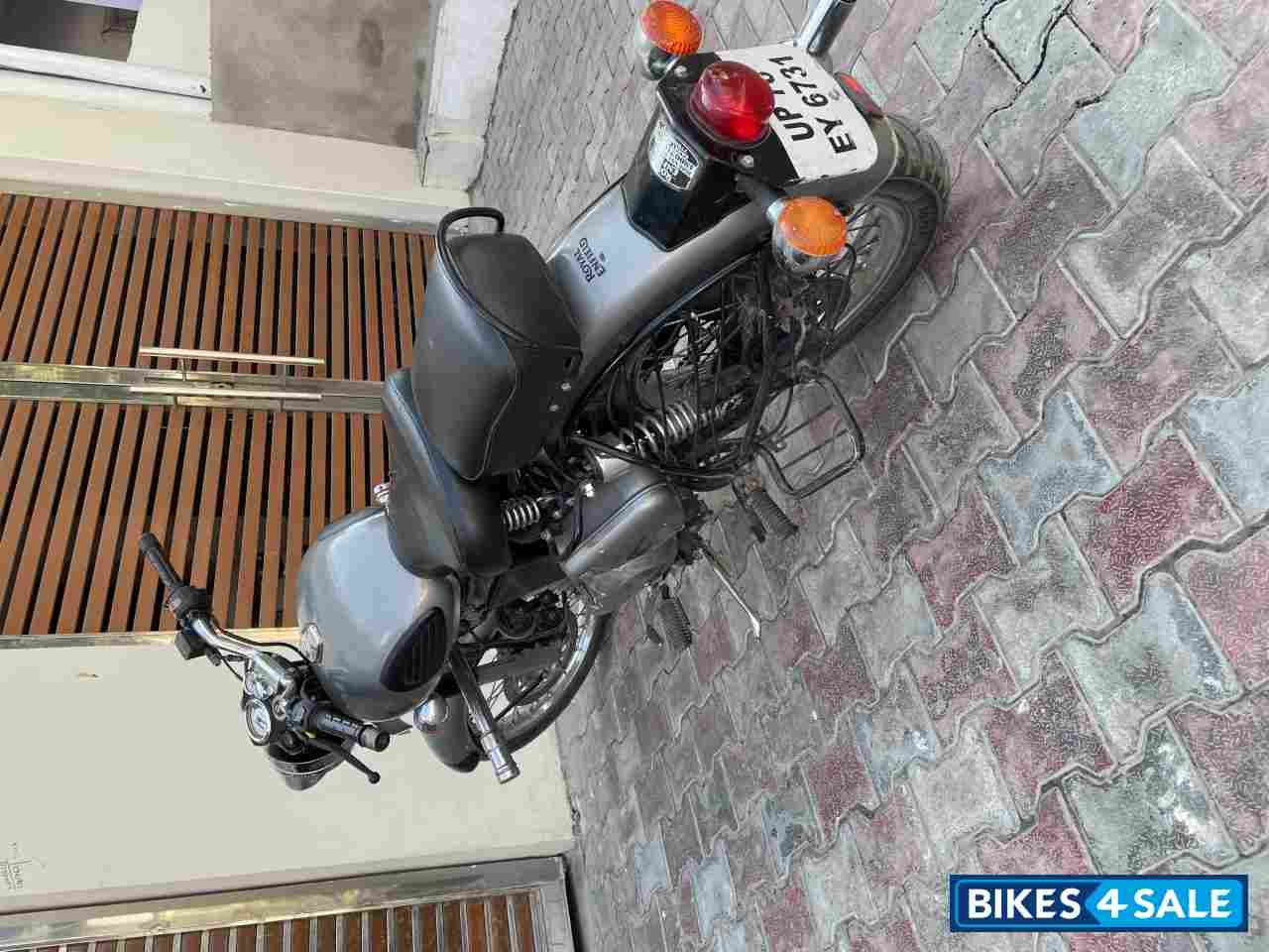 Royal Enfield Classic Gunmetal Grey Royal Enfield Classic Gunmetal Grey