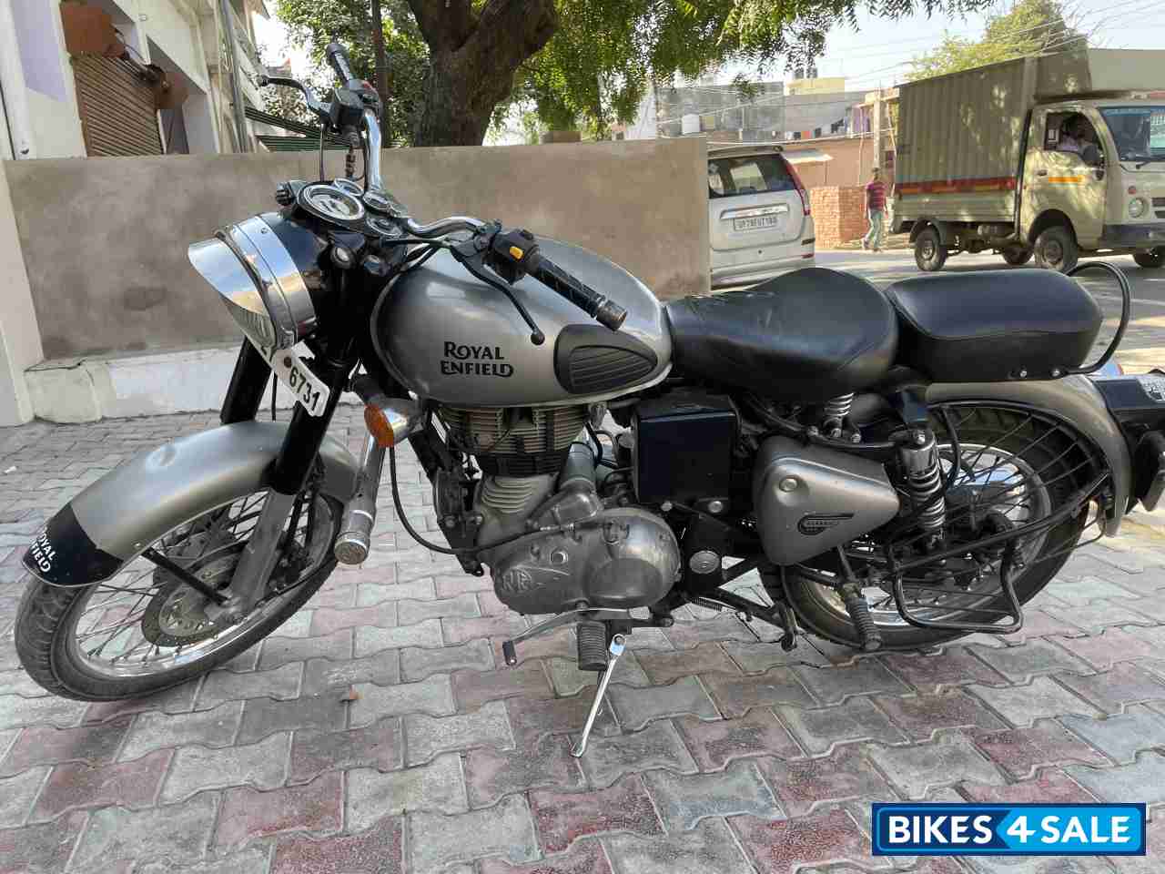 Royal Enfield Classic Gunmetal Grey Royal Enfield Classic Gunmetal Grey