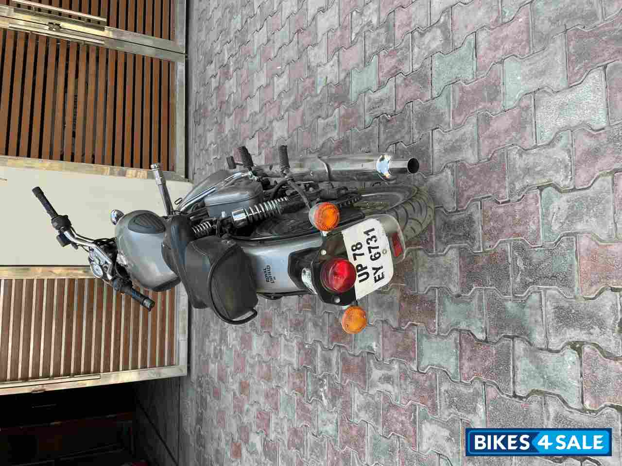 Royal Enfield Classic Gunmetal Grey Royal Enfield Classic Gunmetal Grey