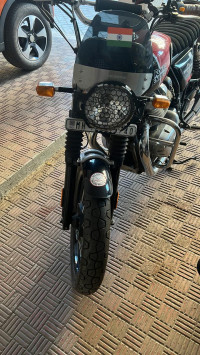 Ravishing Red Royal Enfield Interceptor 650 Twin