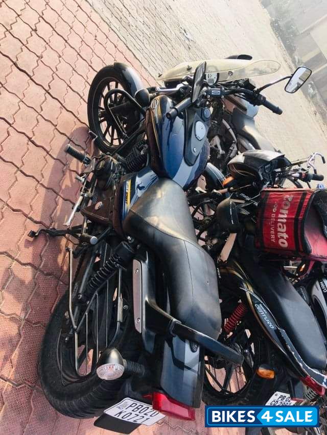 Navy Blue Bajaj Avenger Street 150