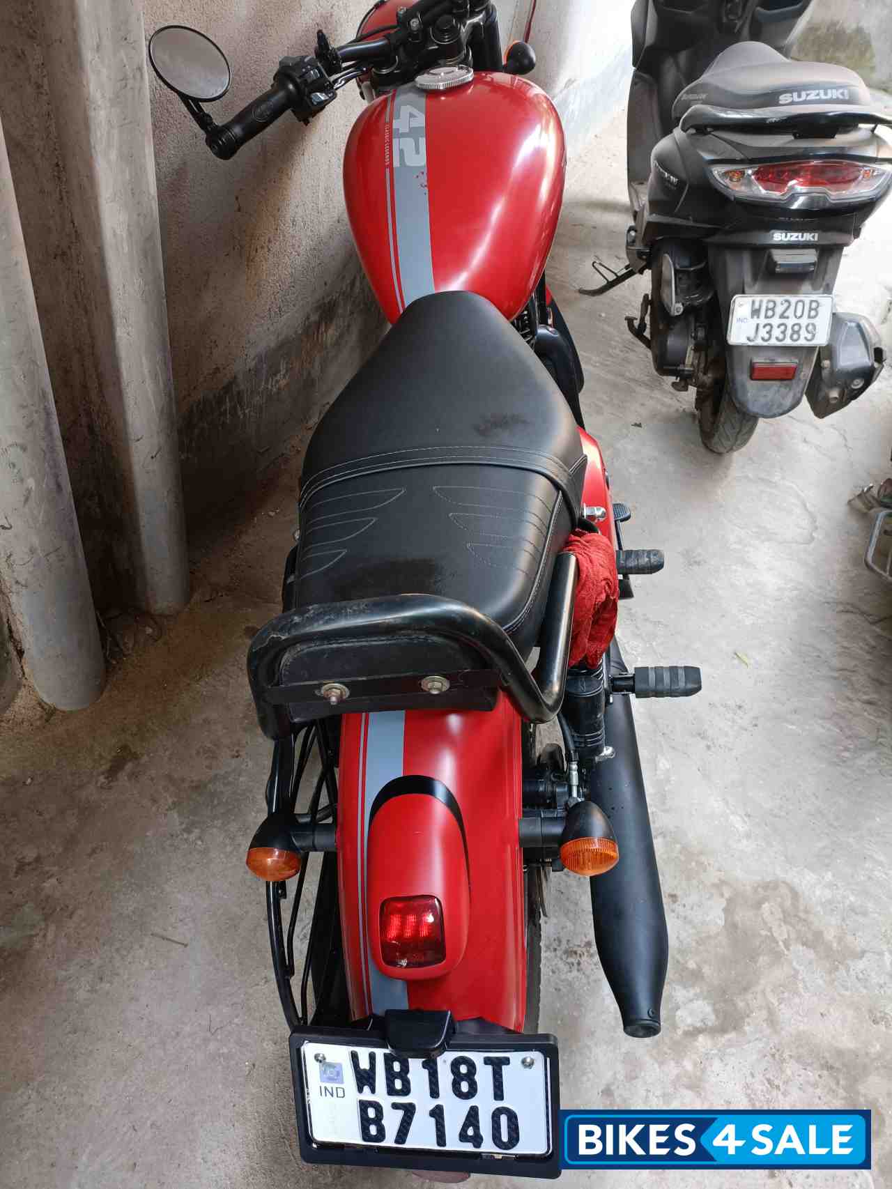 Matt Red Jawa 42 Dual Channel ABS Orion Red Matt Red Jawa 42 Dual Channel ABS Orion Red