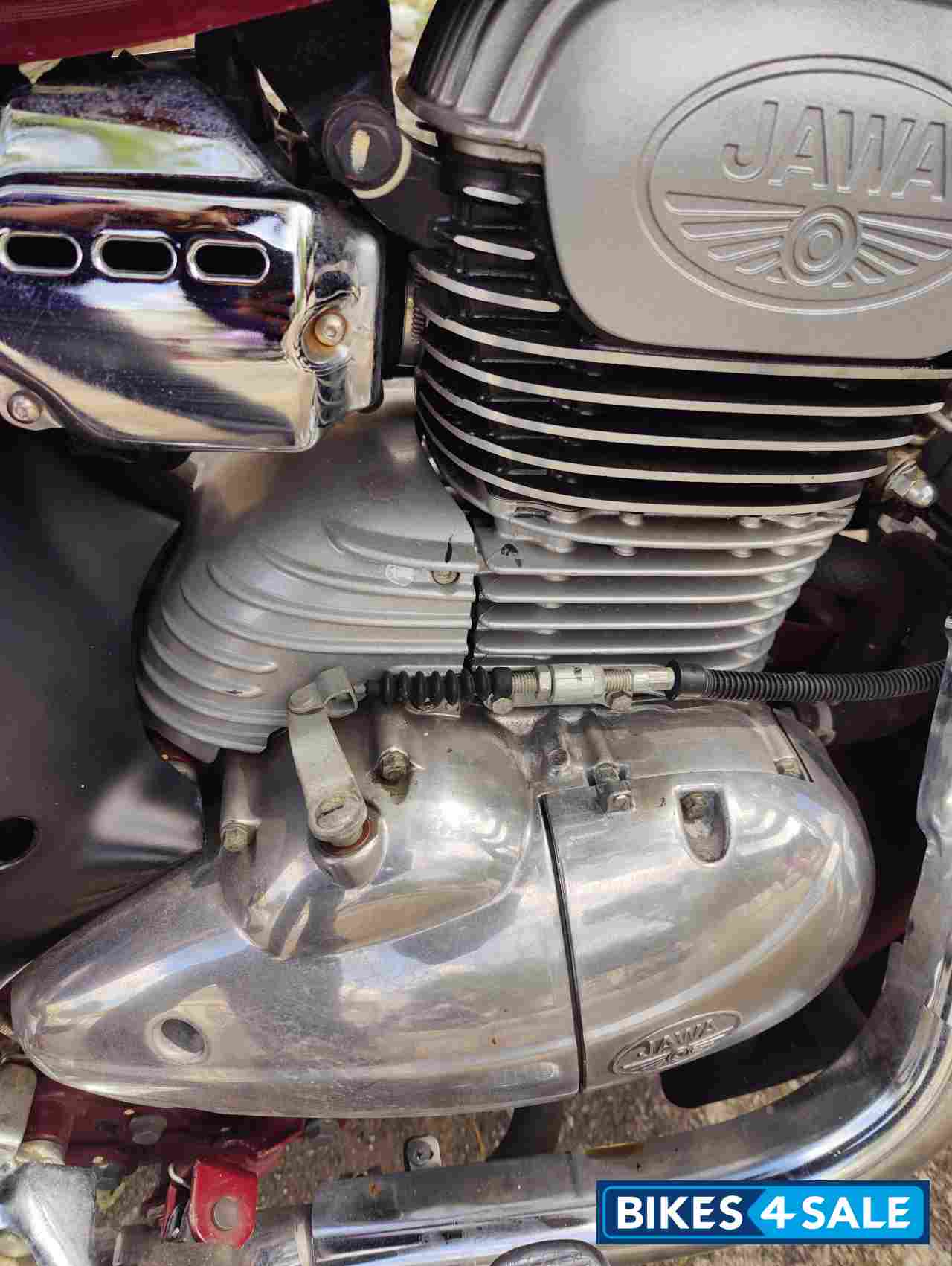 Maroon Jawa Jawa BS6