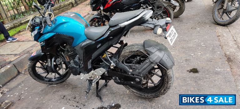 Core Blue Yamaha FZ25