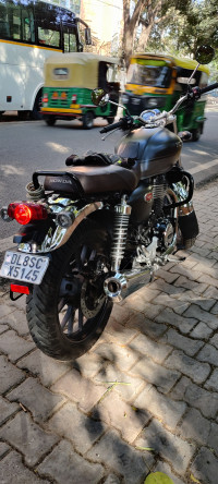 Honda Hness CB350 DLX Pro
