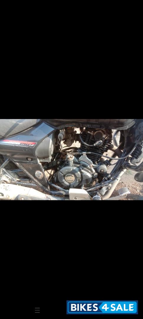 Black Bajaj Avenger Street 220