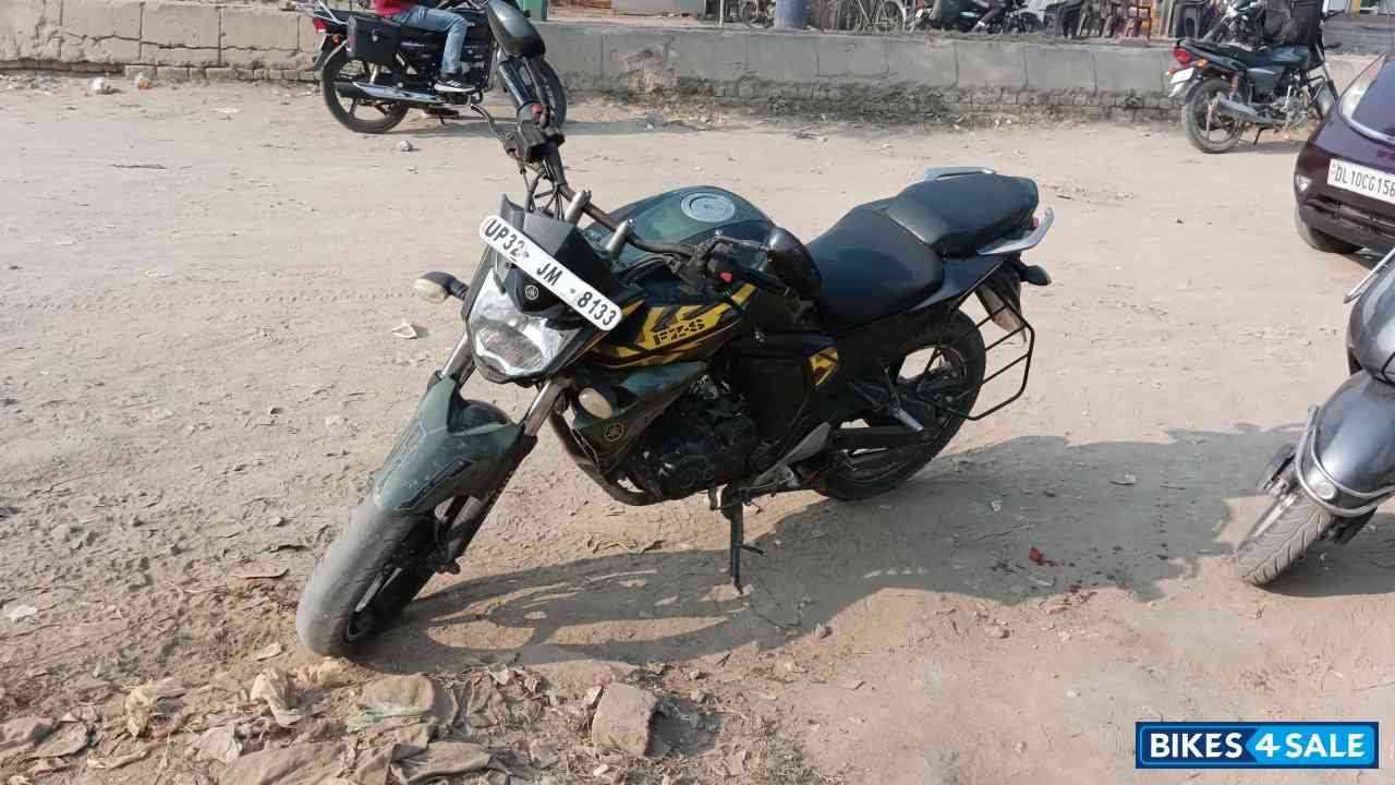 Yamaha FZ-S