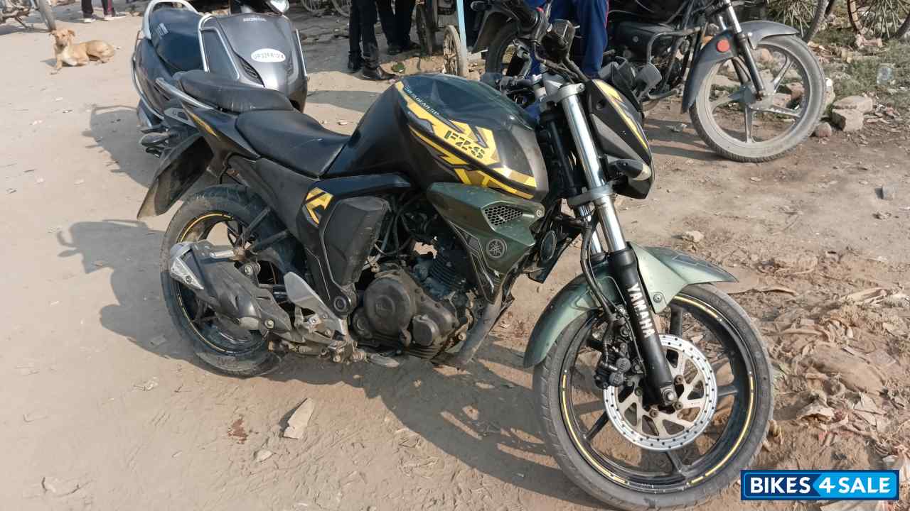 Yamaha FZ-S Yamaha FZ-S