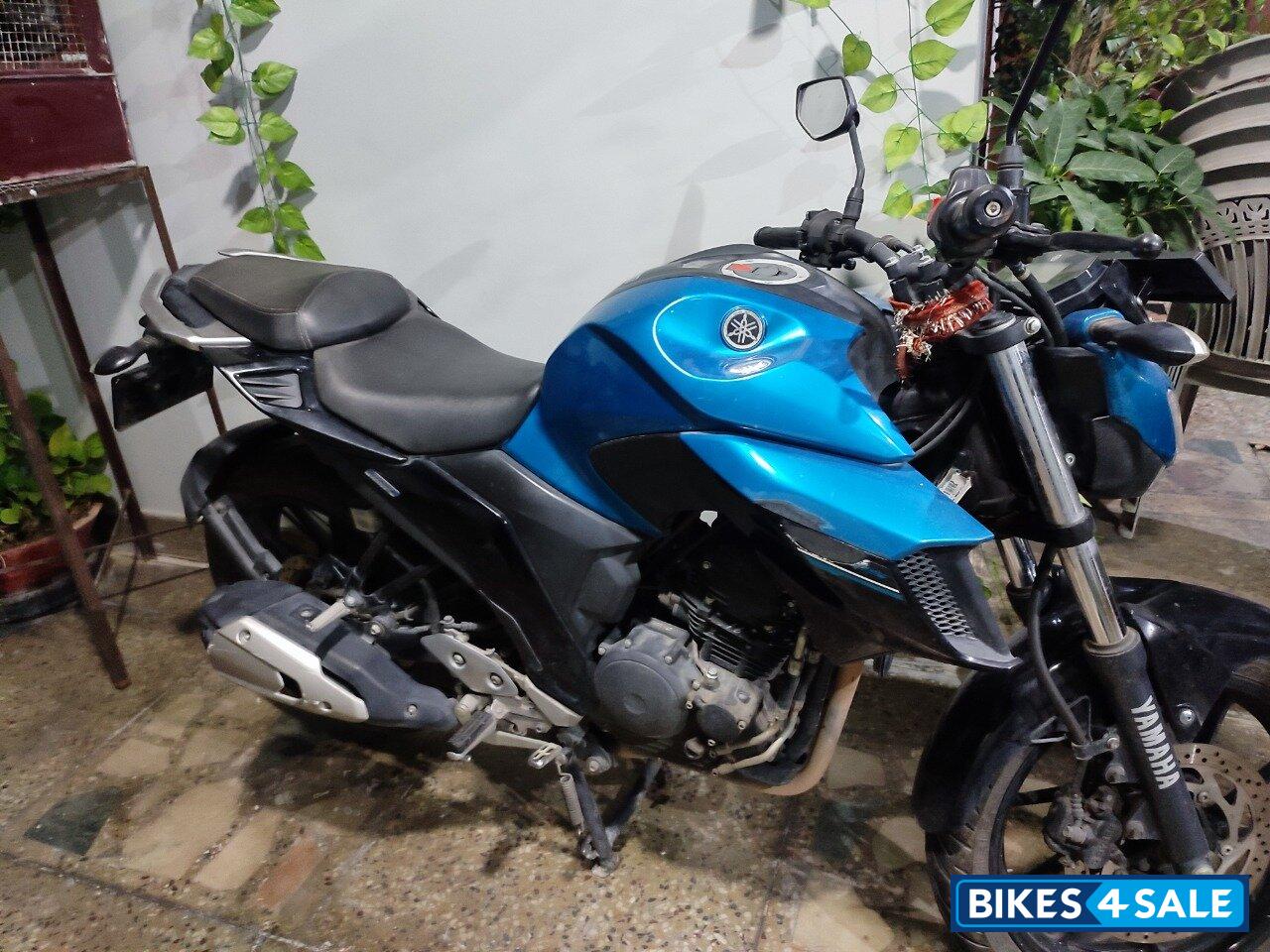 Yamaha FZ 25 BS6 Yamaha FZ 25 BS6