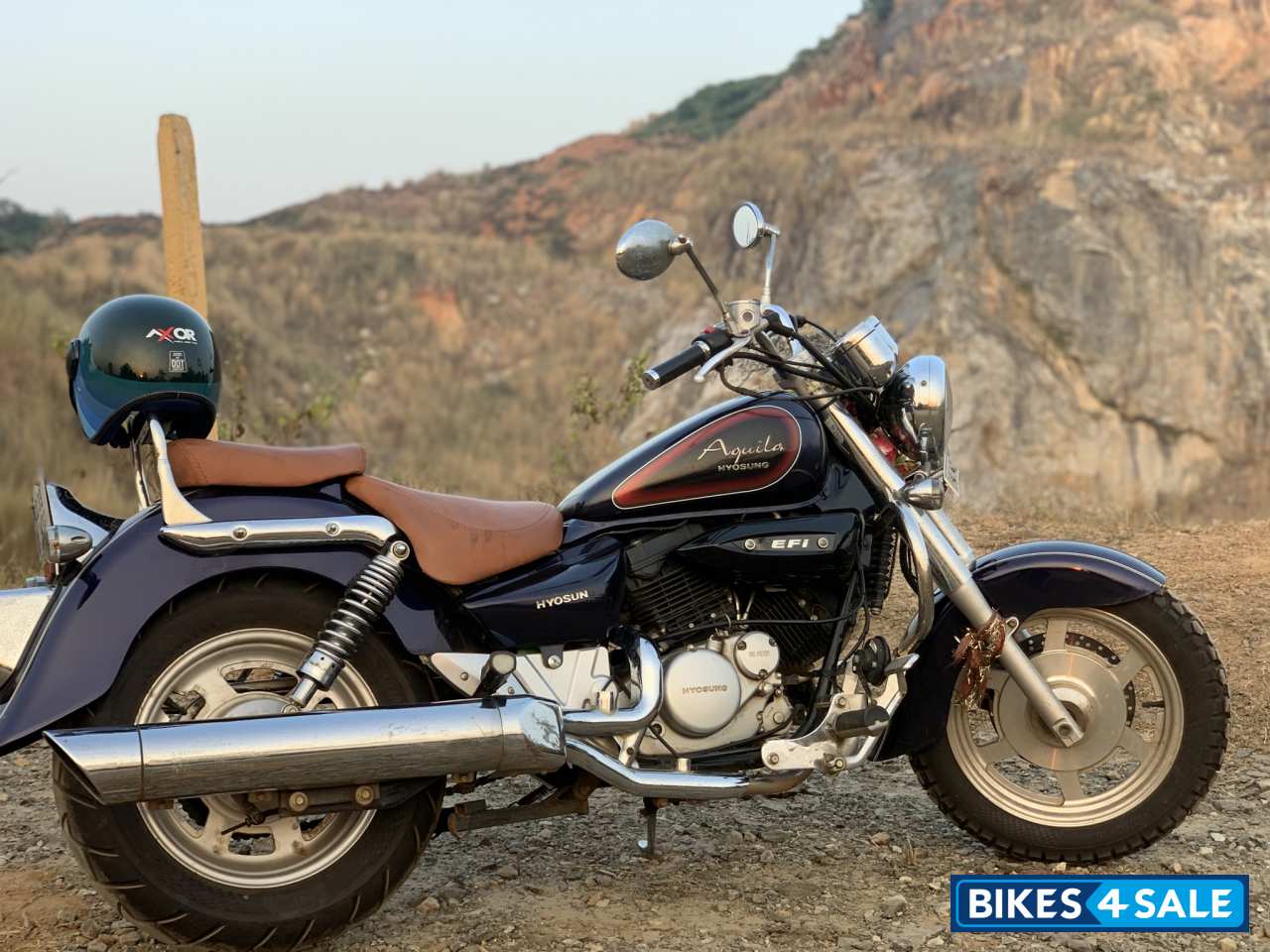 Hyosung Aquila GV250