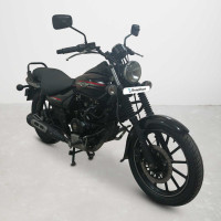 Bajaj Avenger Street 220