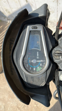 Grey Green Hero Glamour